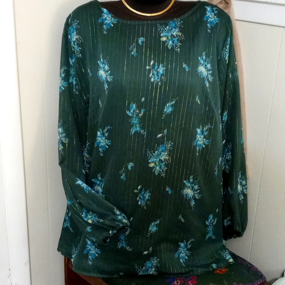 Plus size Ava & Viv two piece top
